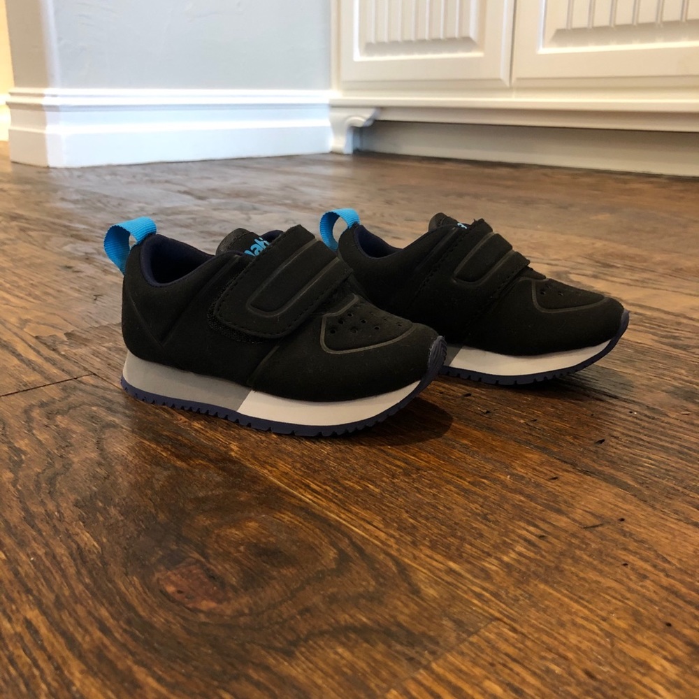 Toddler Native Tennis Shoes - Size 6
